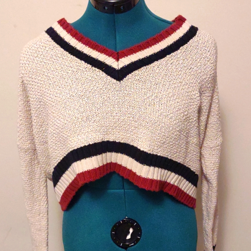 Urban outfitters crop top